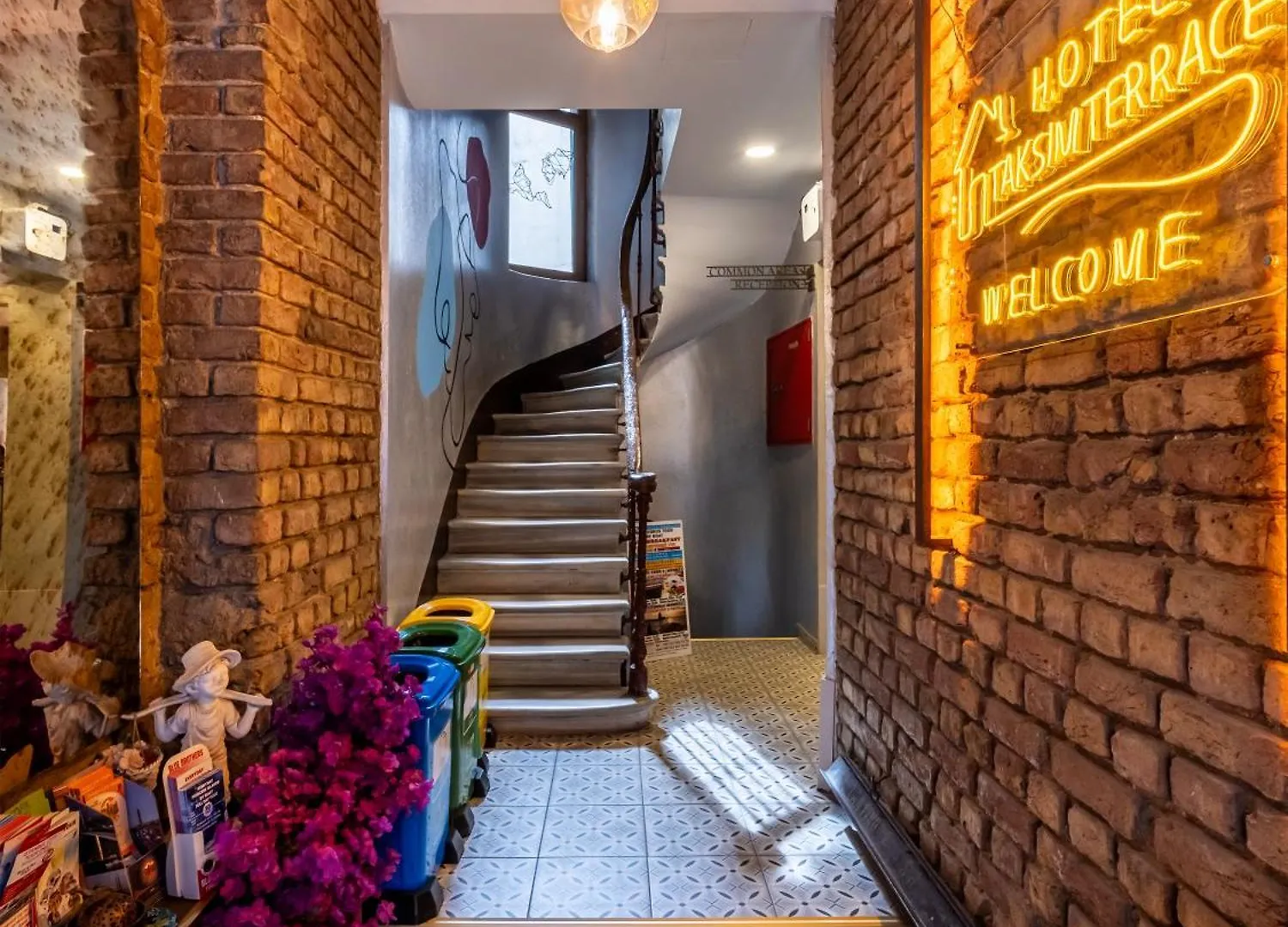 Taksim Terrace Hotel Istanboel
