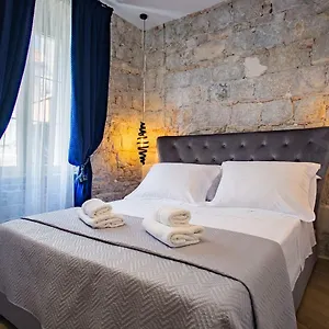 Best4stay Luxury Pensión Split