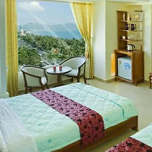 ngoc-khanh-hotel.nhatrangbesthotels.com/